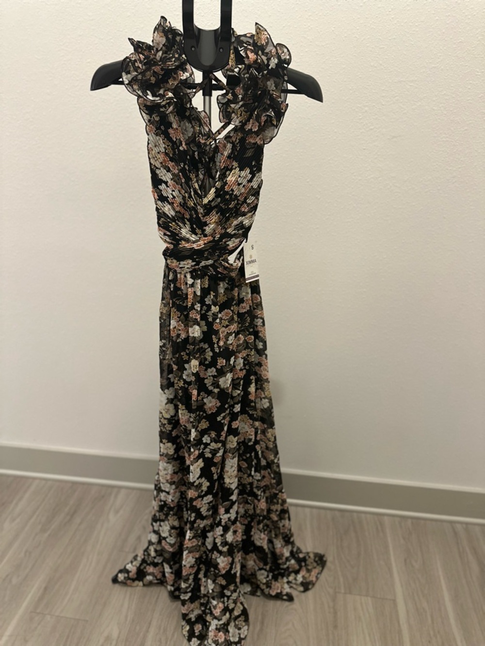 Floral Ruffle Shoulder V-Neck Maxi Dress Black Floral